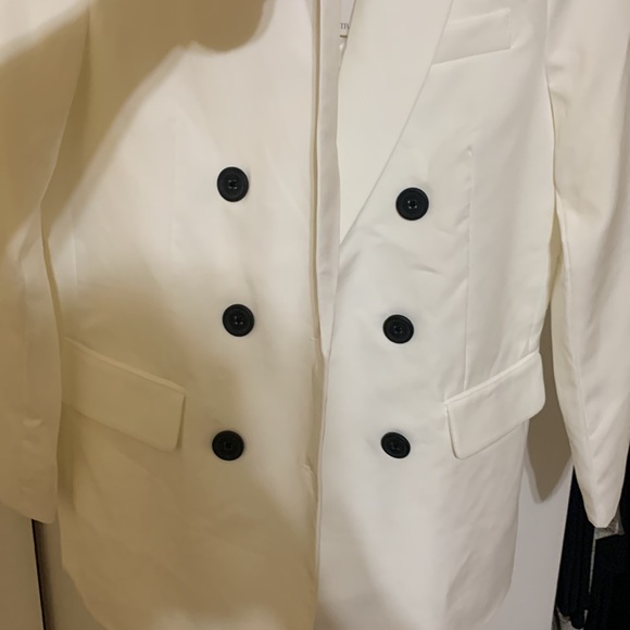 Ivory blazer - Picture 7 of 10